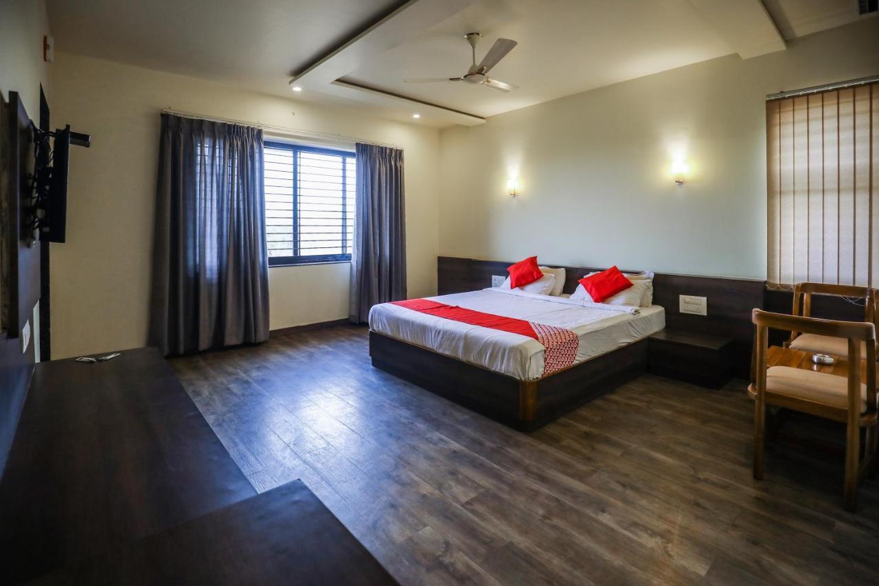 Hotel The Cult Гублі Екстер'єр фото