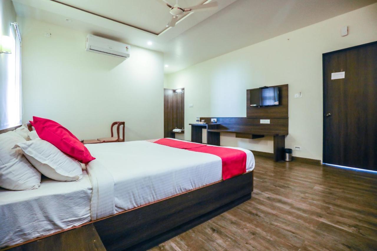 Hotel The Cult Гублі Екстер'єр фото